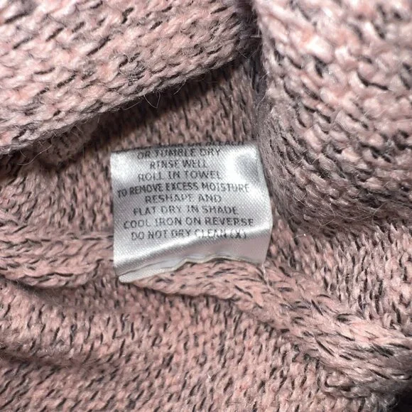 NWT Woman’s Papillon Blush Pink Cable Knit Sweater